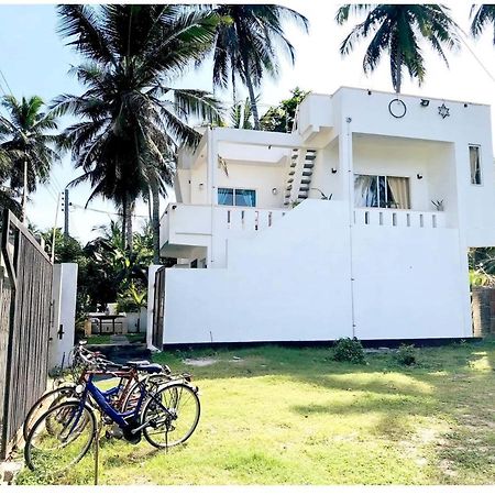 Ayona Beach Villa Katuneriya 외부 사진