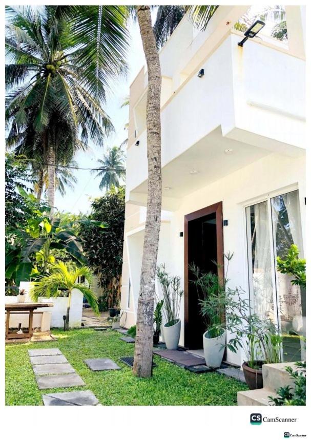 Ayona Beach Villa Katuneriya 외부 사진